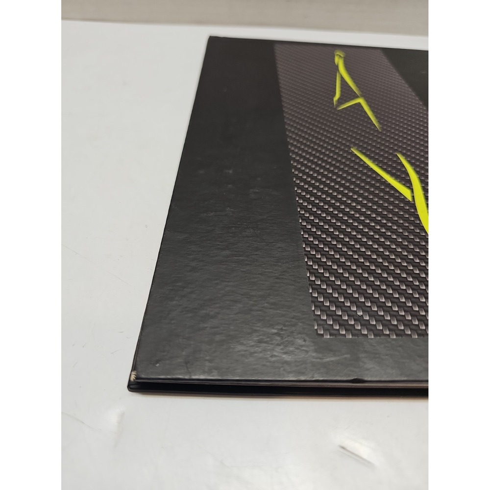 2013 PORSCHE OFFICIAL 918 SPYDER Hardcover Marketing Book Brochure Dealer - Picture 7 of 12